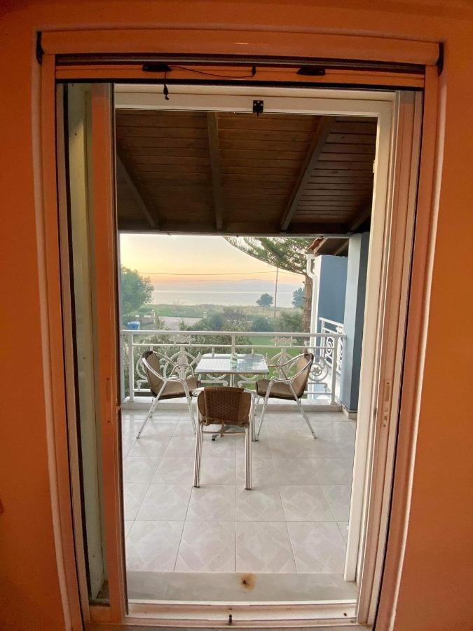 טרגקי Stelios Studios מראה חיצוני תמונה