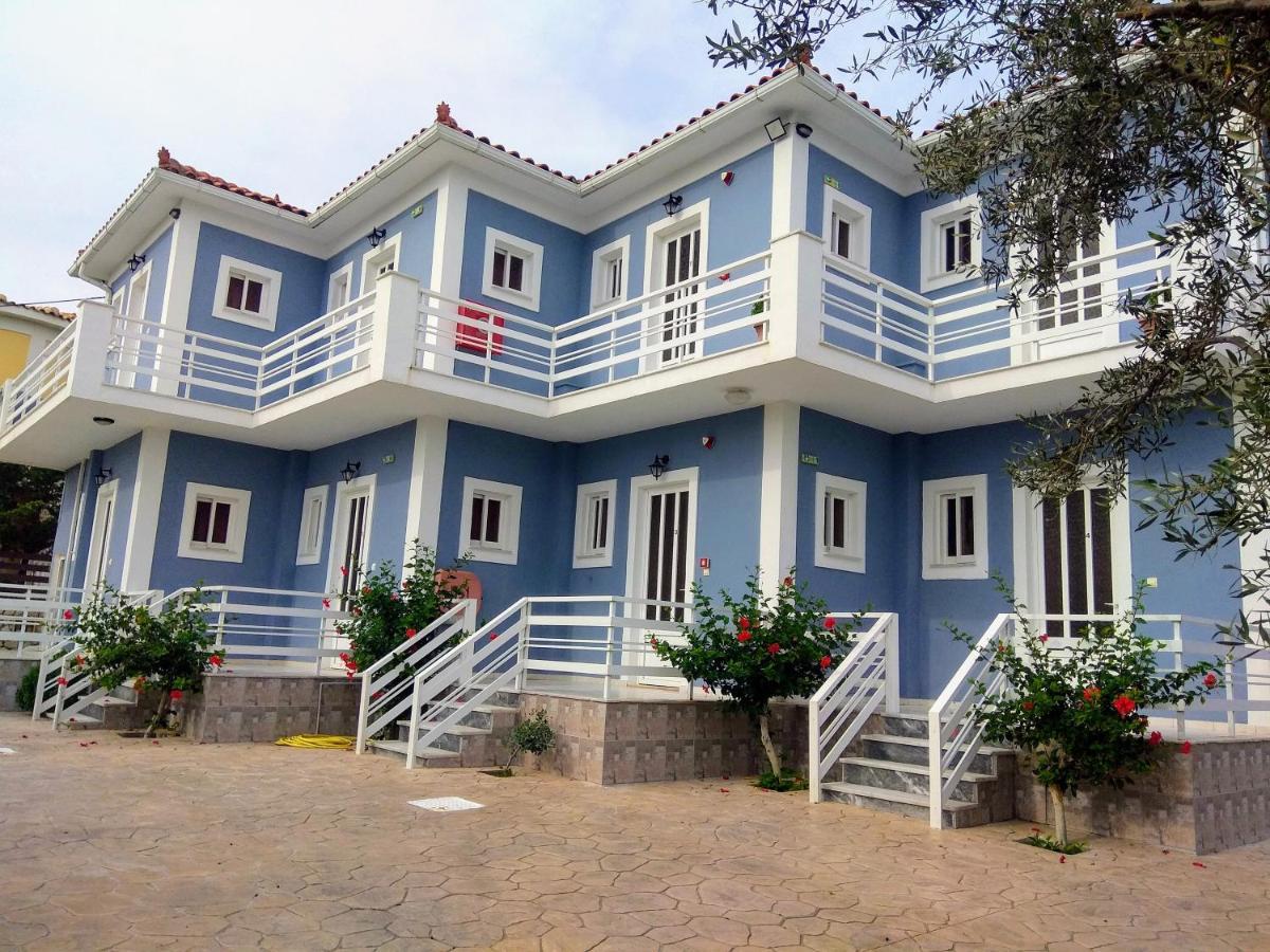 טרגקי Stelios Studios מראה חיצוני תמונה