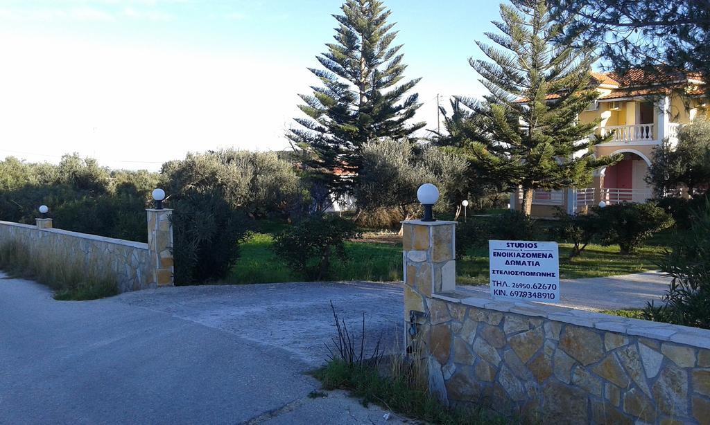 טרגקי Stelios Studios מראה חיצוני תמונה