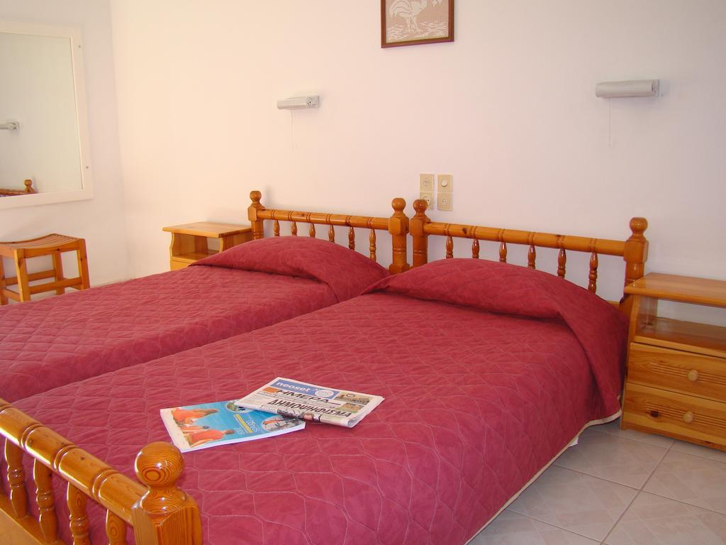 טרגקי Stelios Studios חדר תמונה