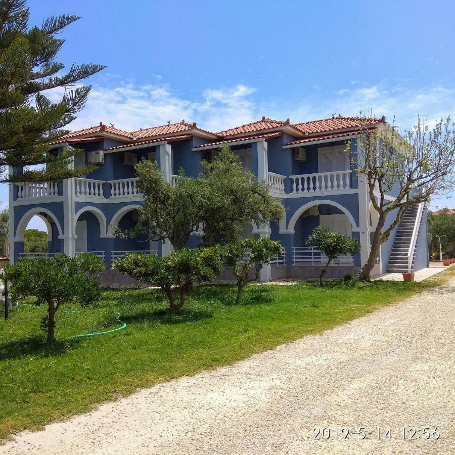 טרגקי Stelios Studios מראה חיצוני תמונה