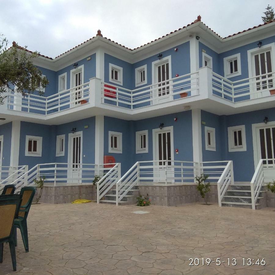 טרגקי Stelios Studios מראה חיצוני תמונה