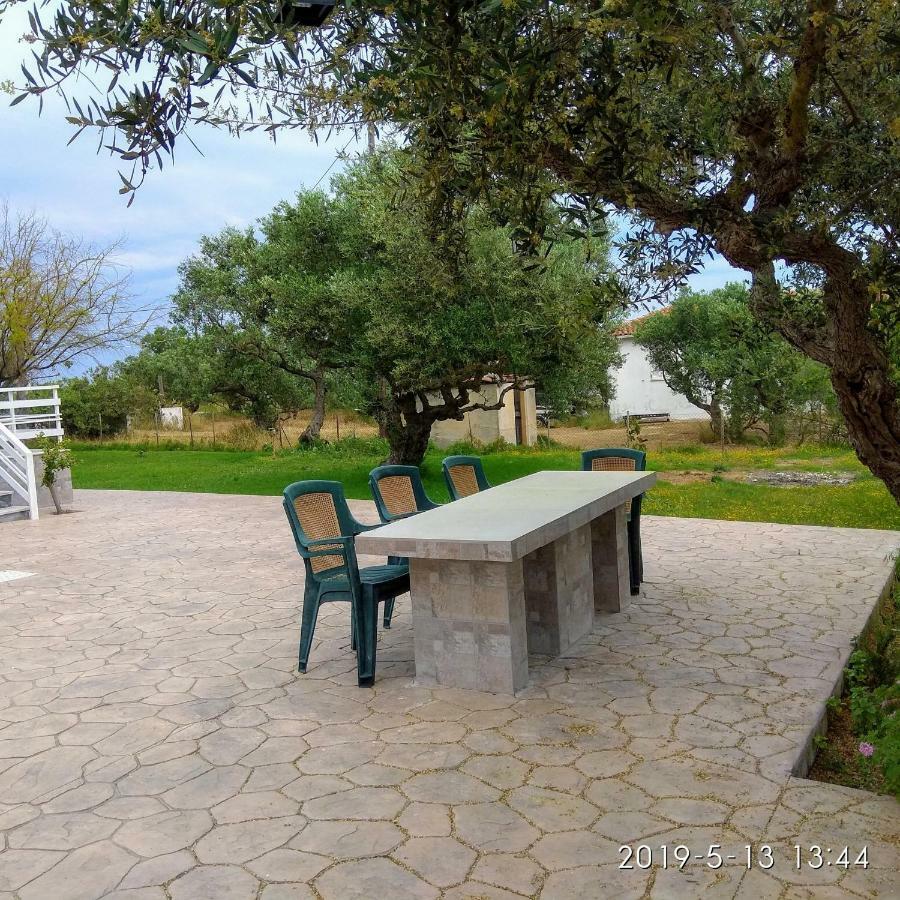 טרגקי Stelios Studios מראה חיצוני תמונה
